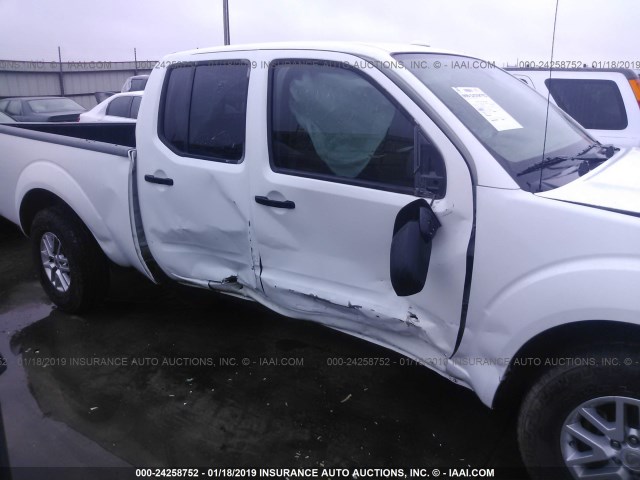 1N6AD0FR5GN735789 - 2016 NISSAN FRONTIER SV/SL WHITE photo 6