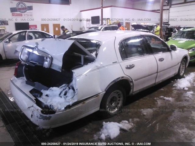 1LNHM81W61Y655495 - 2001 LINCOLN TOWN CAR EXECUTIVE WHITE photo 4