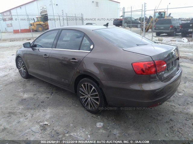 3VWLX7AJ3CM366462 - 2012 VOLKSWAGEN JETTA SEL Dark Brown photo 3