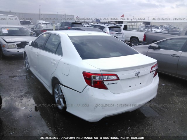 4T1BF1FK9CU559626 - 2012 TOYOTA CAMRY SE/LE/XLE 白色 照片 3