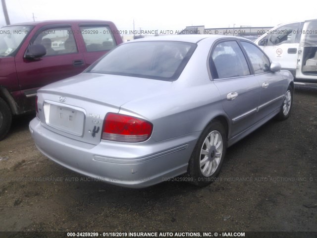 KMHWF35H82A519461 - 2002 HYUNDAI SONATA GLS/LX SILVER photo 4