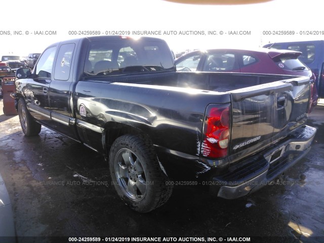 2GCEC19T851314085 - 2005 CHEVROLET SILVERADO C1500 BLACK photo 3