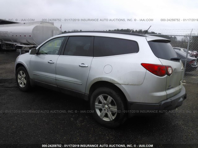 1GNER23D69S114423 - 2009 CHEVROLET TRAVERSE LT SILVER photo 3