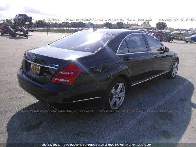 WDDNG8GB2AA326147 - 2010 MERCEDES-BENZ S 550 4MATIC BLACK photo 4