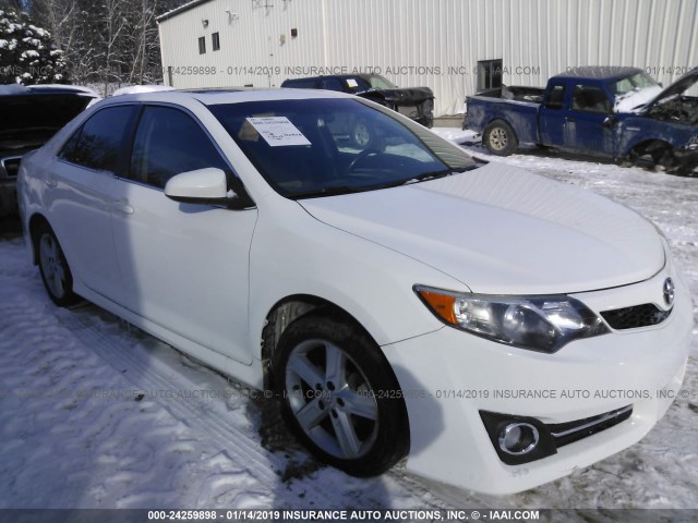 4T1BF1FK4CU535749 - 2012 TOYOTA CAMRY SE/LE/XLE 白色 照片 1