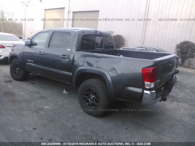 3TMCZ5ANXHM105843 - 2017 TOYOTA TACOMA DBL CAB/SR/TRDSPT/OR/PRO GRAY photo 3