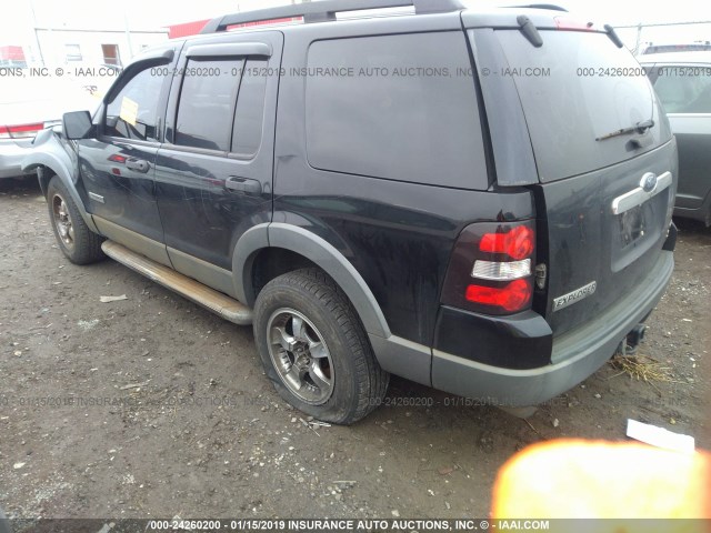 1FMEU738X6UA34044 - 2006 FORD EXPLORER XLT BLACK photo 3