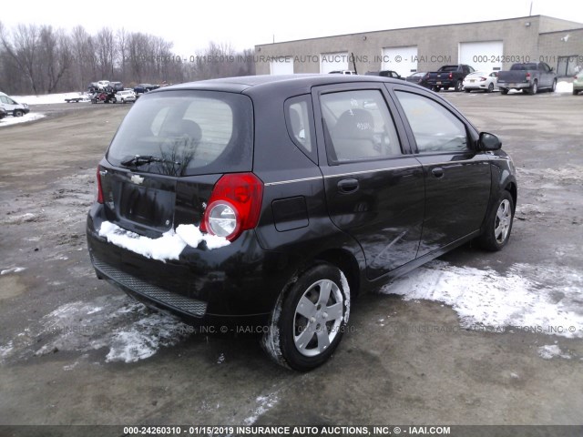 KL1TD6DE5AB128631 - 2010 CHEVROLET AVEO LS/LT BLACK photo 4