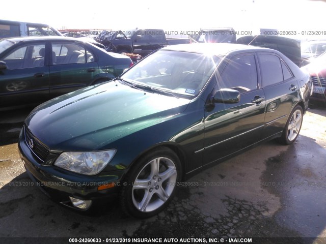 JTHBD192030070785 - 2003 LEXUS IS 300 GREEN photo 2