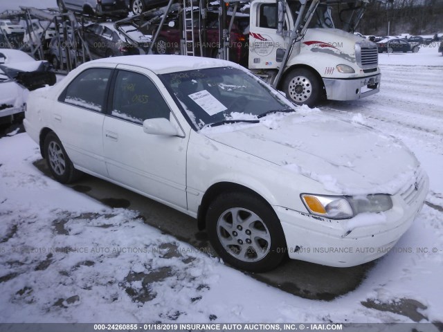 JT2BF22K8X0152886 - 1999 TOYOTA CAMRY LE/XLE 白色 照片 1