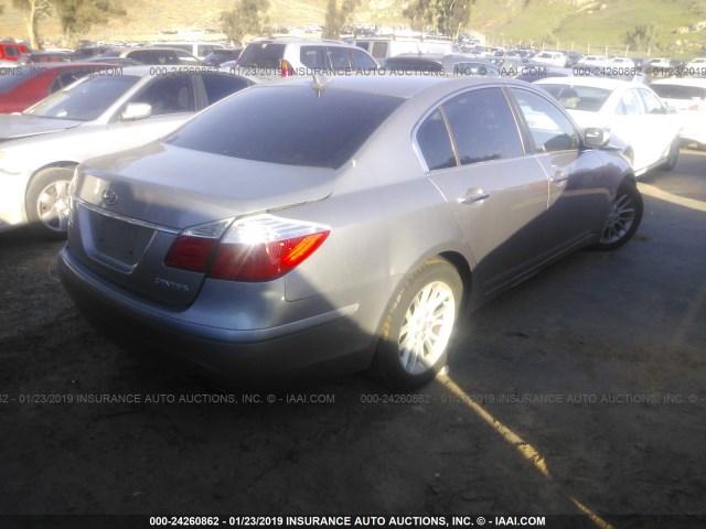 KMHGC46EX9U017034 - 2009 HYUNDAI GENESIS 3.8L GRAY photo 4