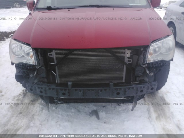 2C4RDGCG3ER209761 - 2014 DODGE GRAND CARAVAN SXT RED photo 6