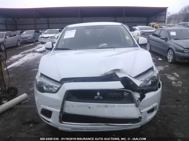 JA4AP3AU1CZ004510 - 2012 MITSUBISHI OUTLANDER SPORT ES WHITE photo 6