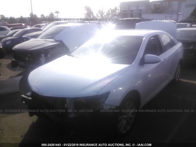 4T1BF1FK8EU415441 - 2014 TOYOTA CAMRY L/SE/LE/XLE 白色 照片 2