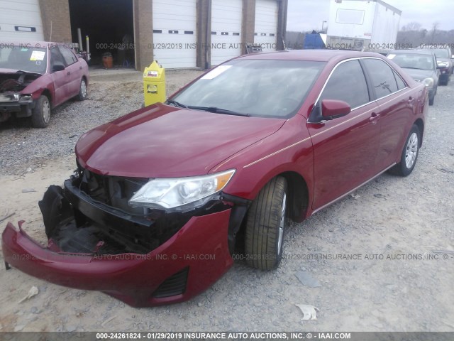 4T1BF1FK2DU686929 - 2013 TOYOTA CAMRY L/SE/LE/XLE 红色 照片 2