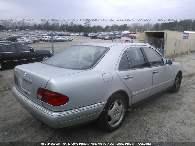 WDBJF72F7VA341022 - 1997 MERCEDES-BENZ E 420 SILVER photo 4