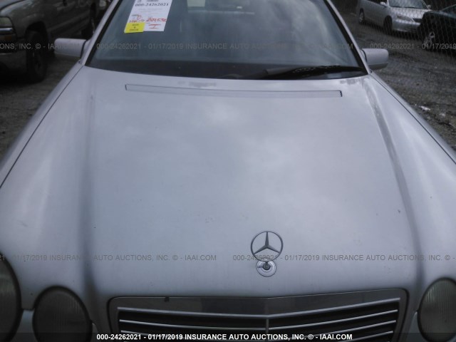 WDBJF72F7VA341022 - 1997 MERCEDES-BENZ E 420 SILVER photo 6