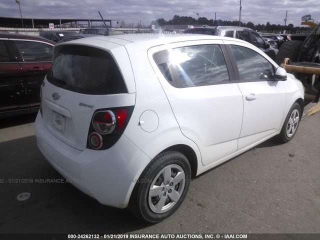 1G1JA6SH4G4107524 - 2016 CHEVROLET SONIC LS 白色 照片 4