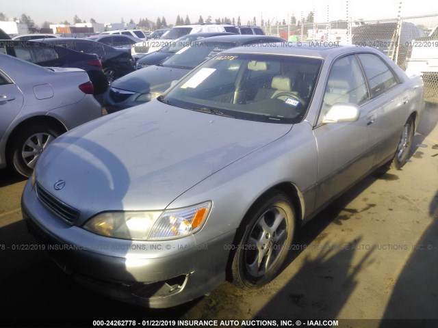 JT8BF28G2Y5081701 - 2000 LEXUS ES 300 银色 照片 2