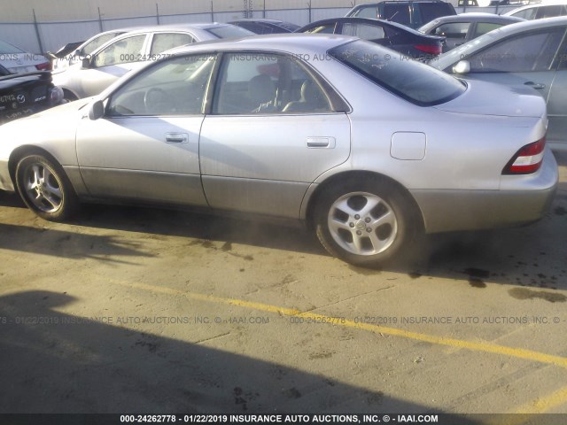 JT8BF28G2Y5081701 - 2000 LEXUS ES 300 银色 照片 3