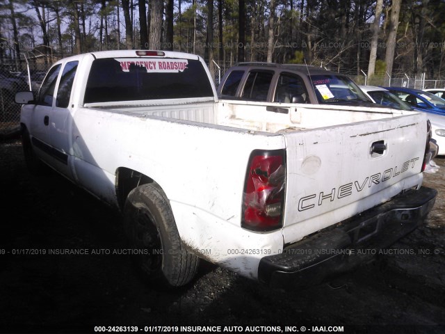 1GCEC19T54E390358 - 2004 CHEVROLET SILVERADO C1500 WHITE photo 3