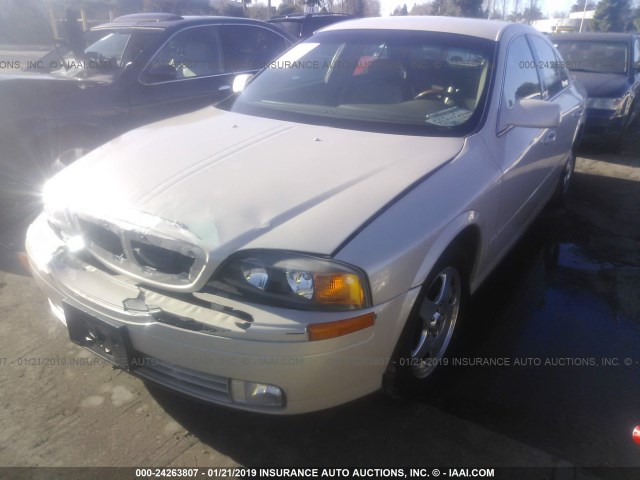 1LNHM86S8YY791871 - 2000 LINCOLN LS كريمي صورة 2