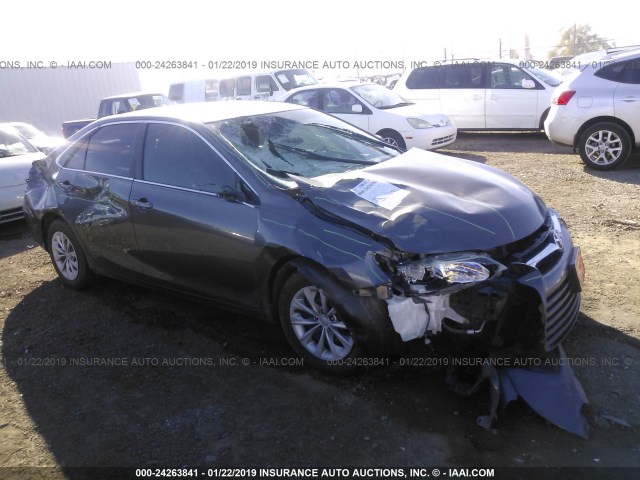 4T4BF1FK7GR548541 - 2016 TOYOTA CAMRY LE/XLE/SE/XSE ნაცრისფერი ფოტო 1