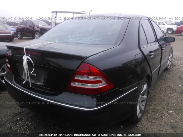 WDBRF52HX7E024243 - 2007 MERCEDES-BENZ C 230 BLACK photo 4