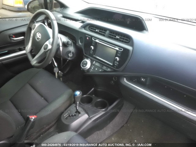 JTDKDTB31F1101671 - 2015 TOYOTA PRIUS C GRAY photo 5