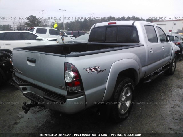 3TMMU4FN8BM032579 - 2011 TOYOTA TACOMA DOUBLE CAB LONG BED SILVER photo 4