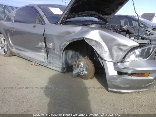 1ZVHT82H595103259 - 2009 FORD MUSTANG GT SILVER photo 6