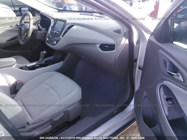 1G1ZB5ST9HF137722 - 2017 CHEVROLET MALIBU LS SILVER photo 5