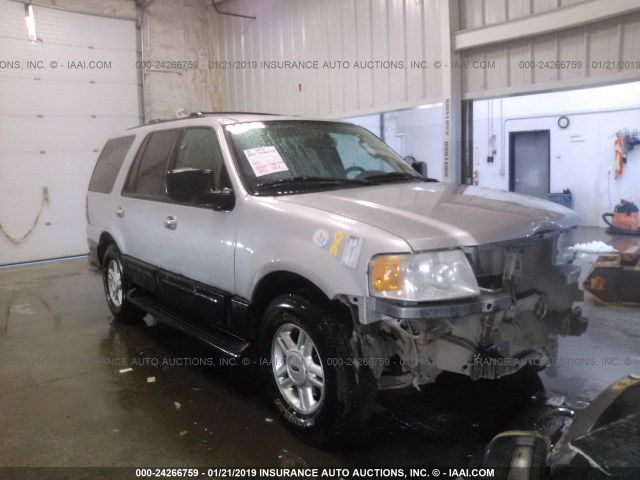 1FMPU16L94LA64953 - 2004 FORD EXPEDITION XLT SILVER photo 1