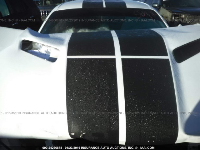 2C3CDZAG9GH218403 - 2016 DODGE CHALLENGER SXT WHITE photo 10