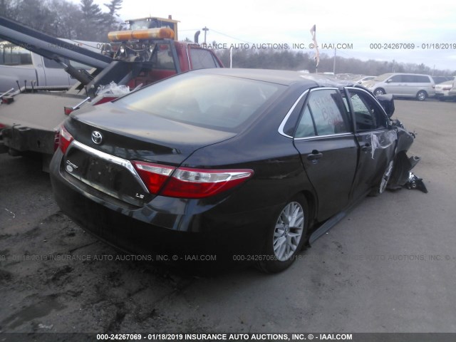 4T1BF1FK1GU522575 - 2016 TOYOTA CAMRY LE/XLE/SE/XSE BLACK photo 4