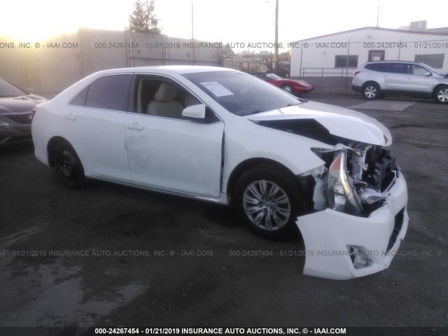 4T4BF1FK0ER418694 - 2014 TOYOTA CAMRY L/SE/LE/XLE 白色 照片 1