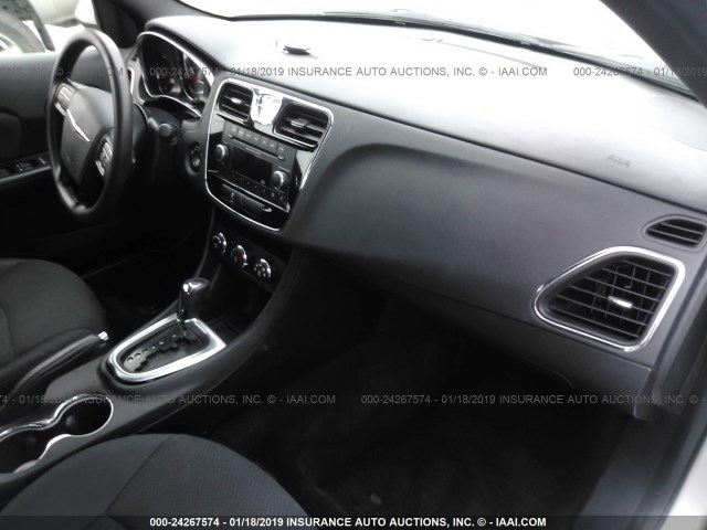 1C3CCBAB7CN291611 - 2012 CHRYSLER 200 LX SILVER photo 5