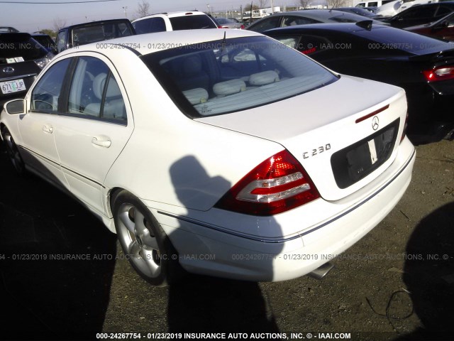 WDBRF52H86F742172 - 2006 MERCEDES-BENZ C GENERATION 2006 230 WHITE photo 3