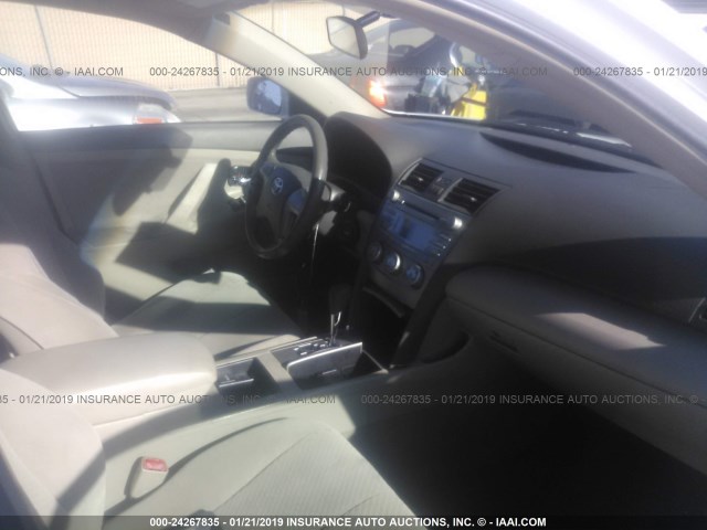 4T4BE46K89R051523 - 2009 TOYOTA CAMRY SE/LE/XLE 白色 照片 5