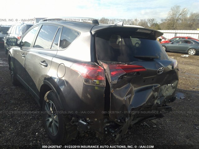 JTMWFREV3JJ169183 - 2018 TOYOTA RAV4 ADVENTURE/XLE 灰色 照片 3