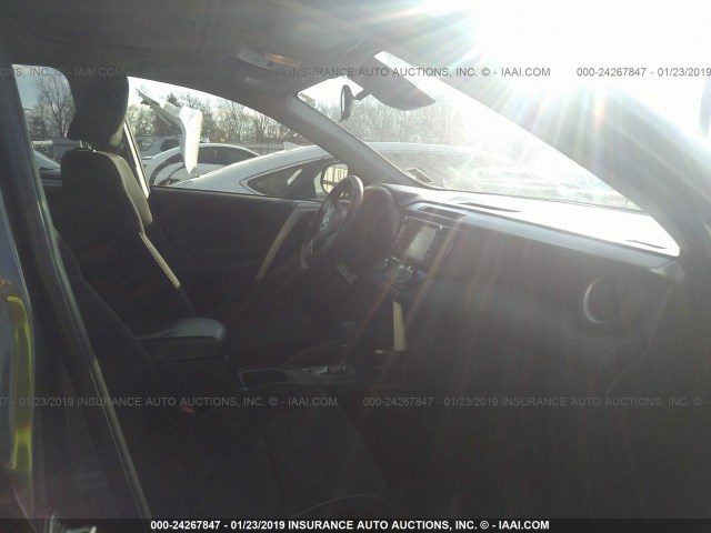 JTMWFREV3JJ169183 - 2018 TOYOTA RAV4 ADVENTURE/XLE 灰色 照片 5