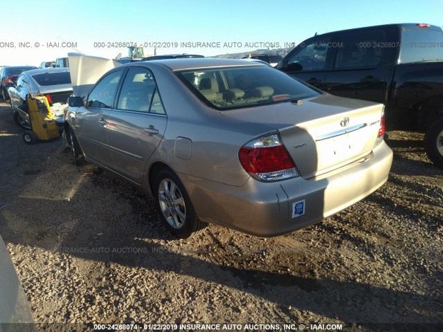 4T1BE30K45U948099 - 2005 TOYOTA CAMRY LE/XLE/SE BEIGE photo 3