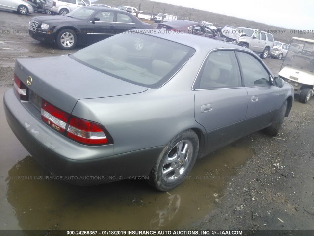 JT8BF28G810340100 - 2001 LEXUS ES 300 GRAY photo 4