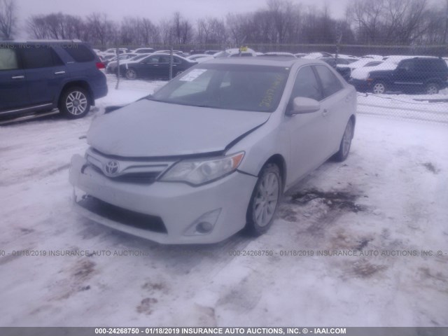 4T4BF1FK8CR232477 - 2012 TOYOTA CAMRY SE/LE/XLE 银色 照片 2