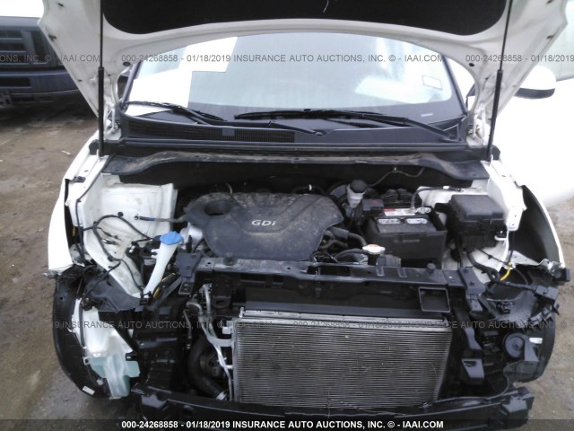 KNDJN2A25G7248926 - 2016 KIA SOUL WHITE photo 10