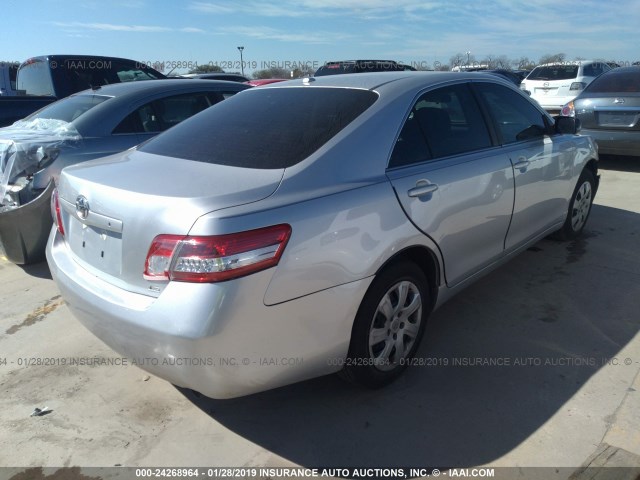 4T1BF3EK5AU005574 - 2010 TOYOTA CAMRY SE/LE/XLE 银色 照片 4