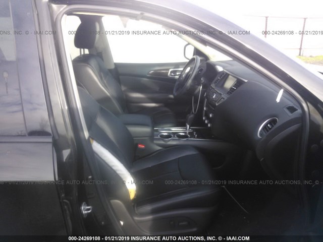 5N1AR2MN3FC719421 - 2015 NISSAN PATHFINDER S/SV/SL/PLATINUM BROWN photo 5