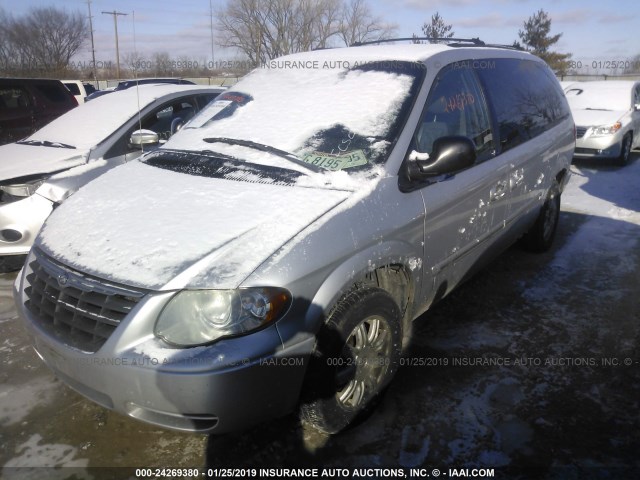 2C4GP54L55R171075 - 2005 CHRYSLER TOWN & COUNTRY TOURING SILVER photo 2