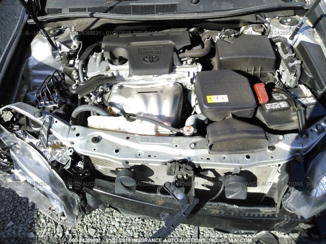 4T1BF1FKXHU330248 - 2017 TOYOTA CAMRY LE/XLE/SE/XSE SILVER photo 10