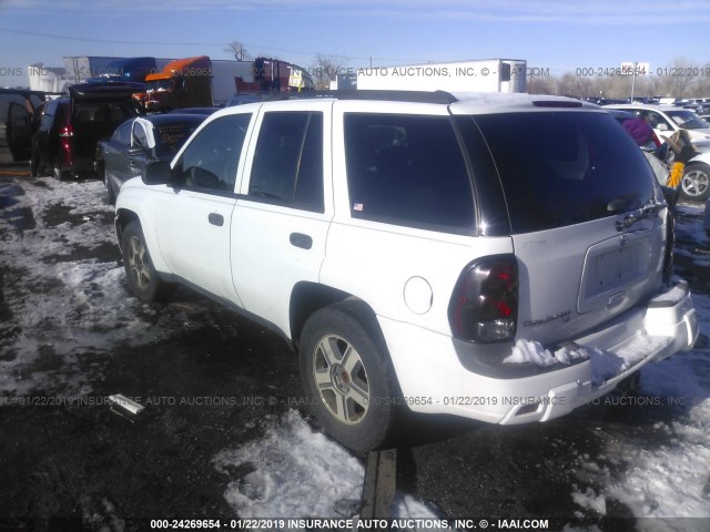 1GNDT13S262293674 - 2006 CHEVROLET TRAILBLAZER LS/LT WHITE photo 3